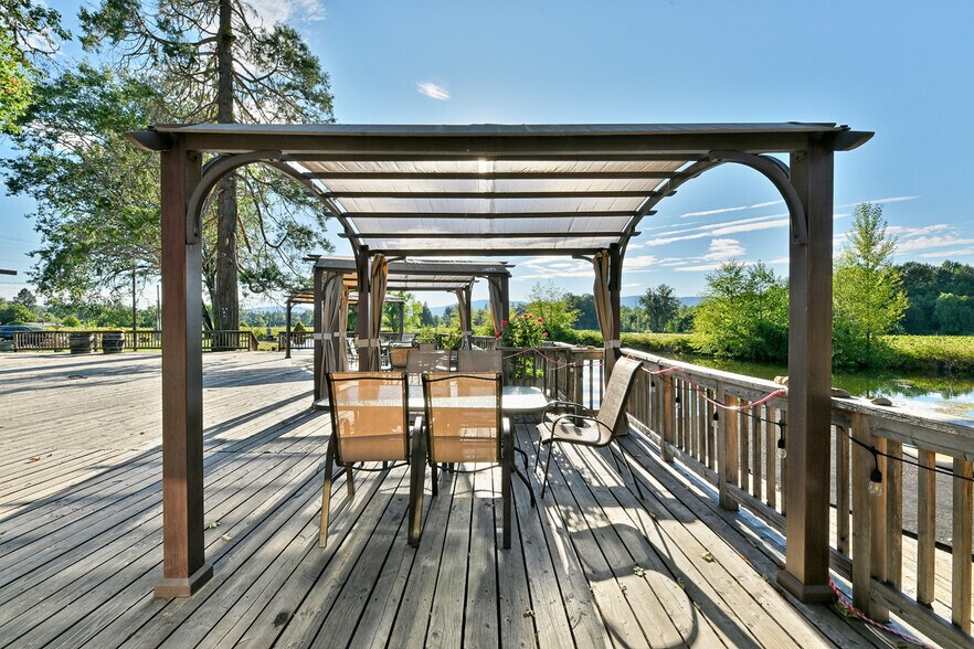 More Photos Of 3900 Holland Rd loop, Cave Junction Winery Vineyard For Sale