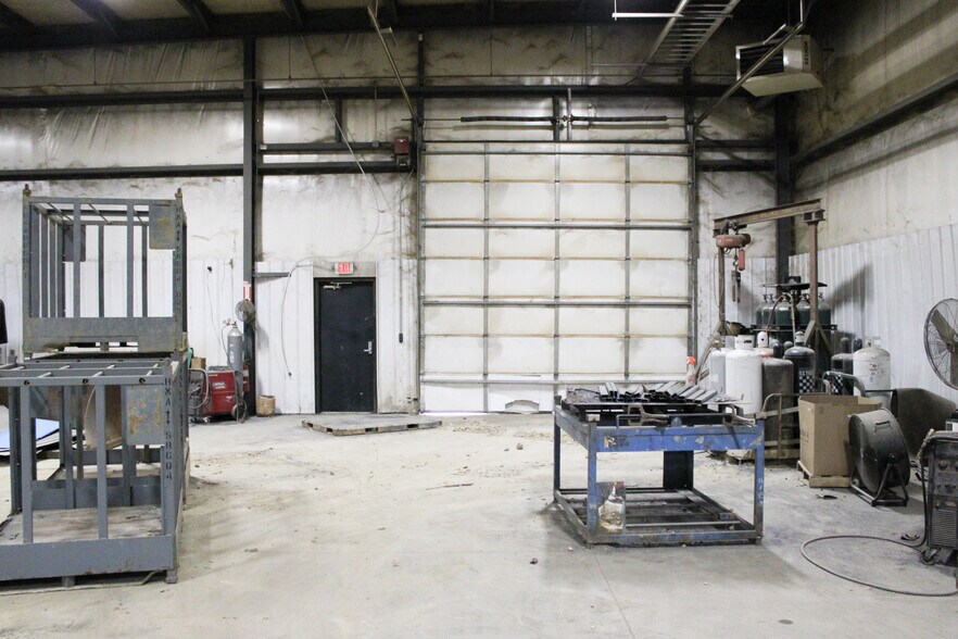 More Photos Of 895 W County Road 350 N, North Vernon Warehouse For Sale