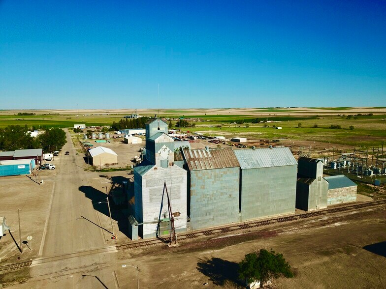 More Photos Of 120 4th Ave SE, Conrad Industrial For Sale