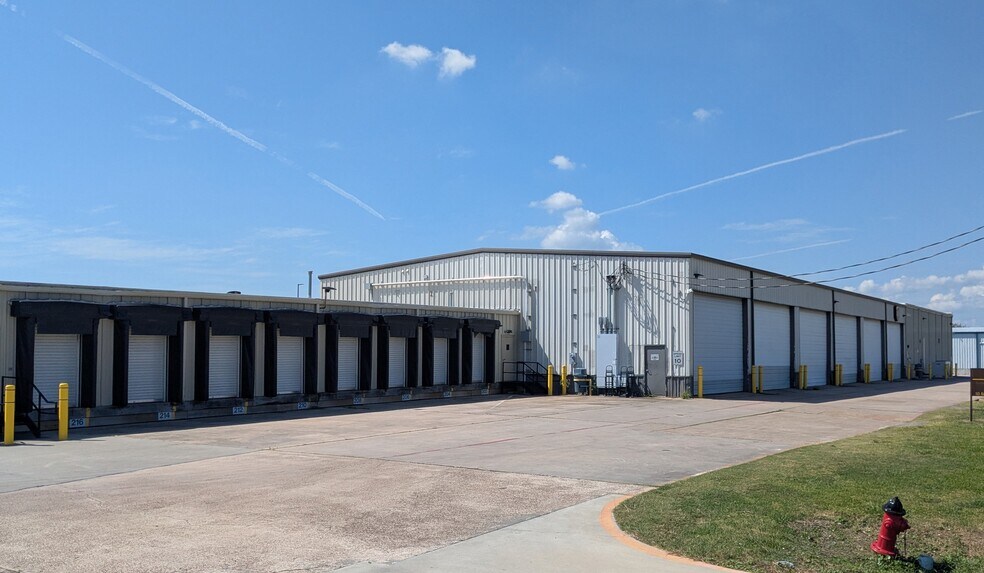 Primary Photo Of 100 Main St, La Marque Industrial For Sale