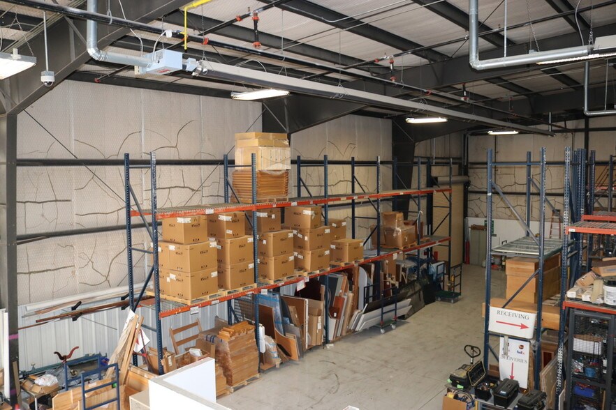More Photos Of 400 Lookout Ridge Blvd, Harker Heights Warehouse For Sale