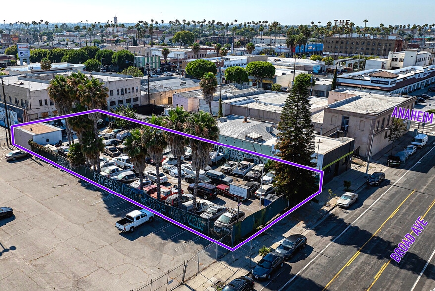 Primary Photo Of 725 Broad Ave, Wilmington Service For Sale