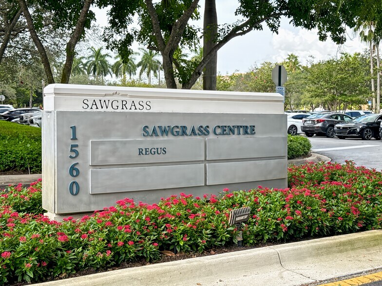 More Photos Of 1560 Sawgrass Corporate Pkwy, Sunrise Coworking Space