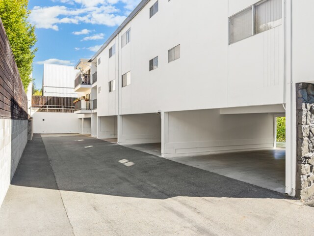 More Photos Of 950 Mountain View Dr, Lafayette Apartments For Sale