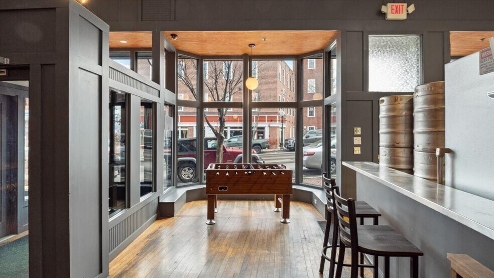 More Photos Of 35 Main St, Amesbury Storefront Retail Office For Sale