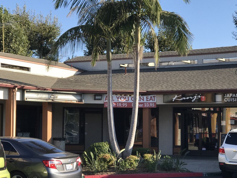 More Photos Of 21212 Bake Pky, Lake Forest Storefront For Lease