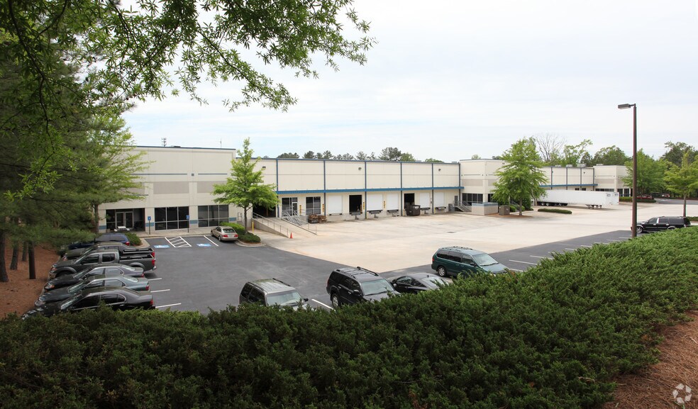 More Photos Of 2660 Pinemeadow Ct, Duluth Distribution For Lease