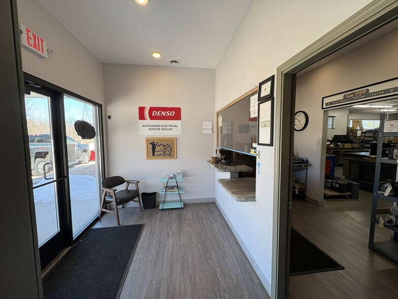 More Photos Of 928 County Road 480, Marquette Service For Sale