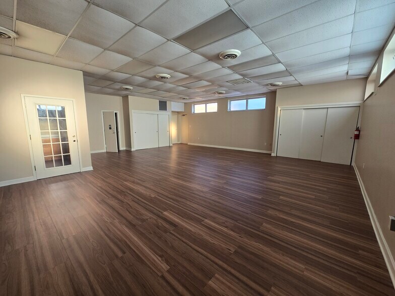 More Photos Of 5373 1st Ave, Birmingham Office For Lease