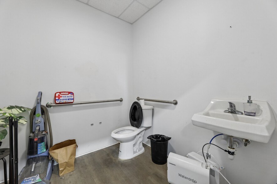 More Photos Of 57 Leuning St, South Hackensack Warehouse For Sale