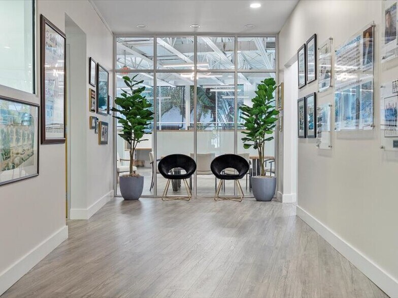 More Photos Of 2404 Hollywood Blvd, Hollywood Loft Creative Space For Lease