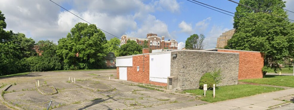 More Photos Of 3770 Reading Rd, Cincinnati Office For Sale