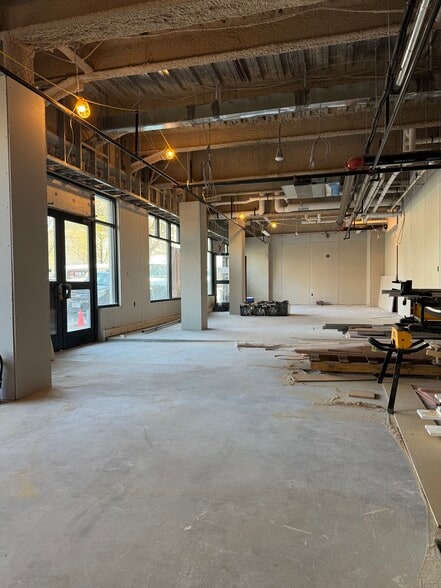 More Photos Of 21 Central St, Manchester General Retail For Lease