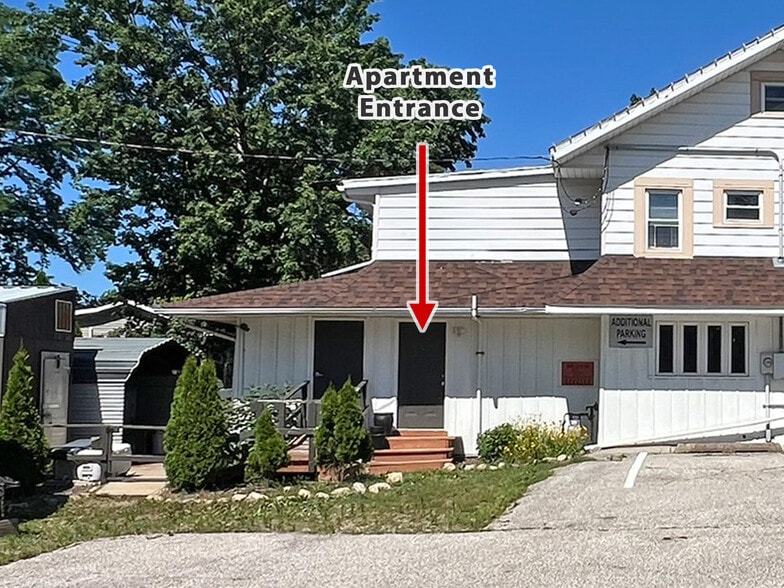 More Photos Of 6990 W Lake Rd, Fairview Restaurant For Sale