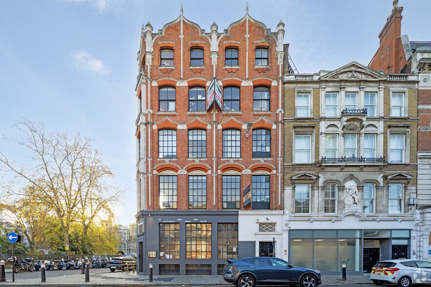 More Photos Of 8A West Smithfield, London Office For Lease