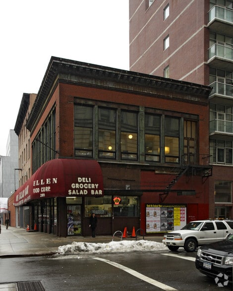 More Photos Of 289-291 Hudson St, New York Storefront Retail Office For Lease