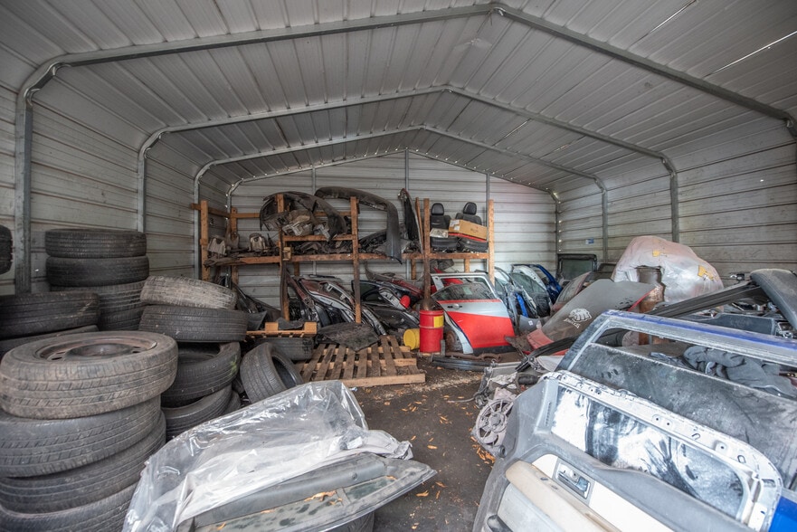 More Photos Of 2838 Bladensburg Rd NE, Washington Service For Lease