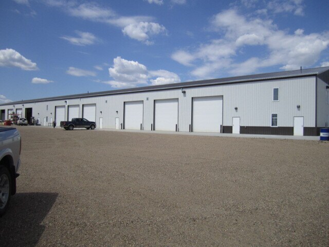 More Photos Of 6302 66 St, Lloydminster Industrial For Sale