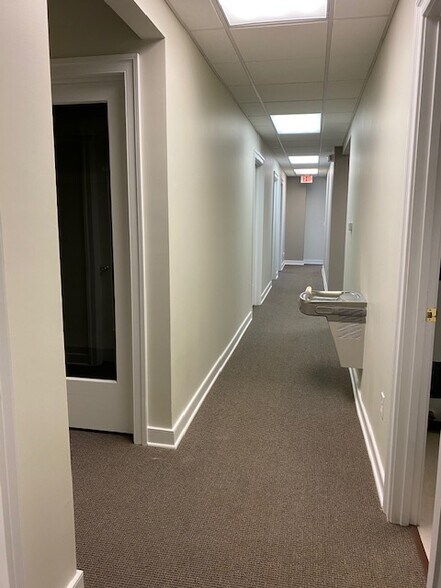 More Photos Of 10046 Three Notch Rd, Troy Office Residential For Lease