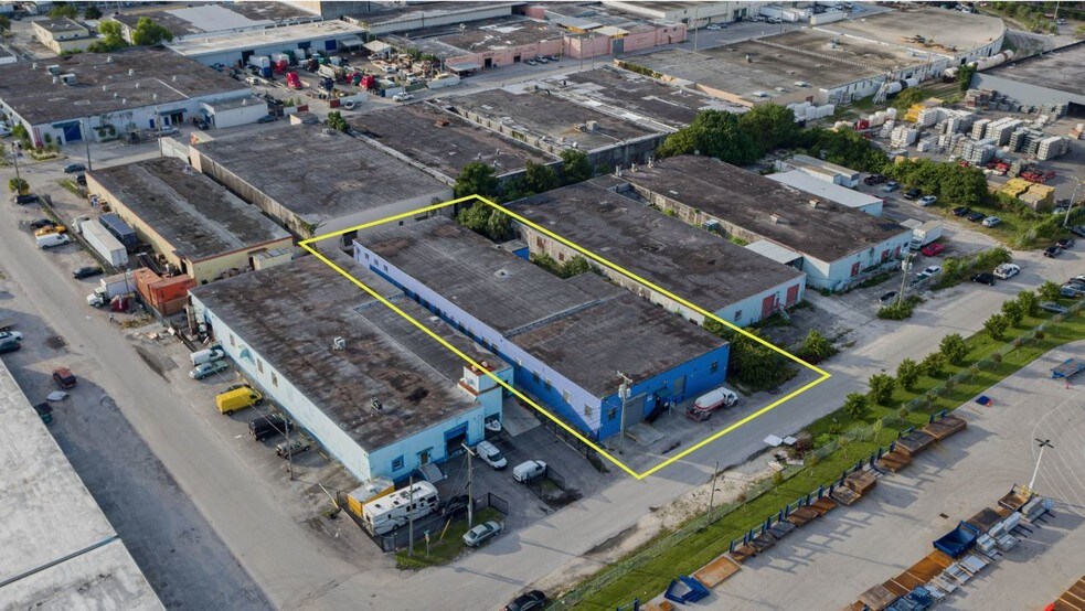 More Photos Of 5550 NW 35th Ct, Miami Warehouse For Lease