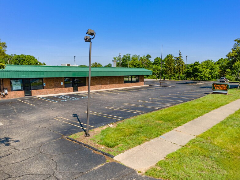 More Photos Of 37405 Ann Arbor Rd, Livonia Freestanding For Lease