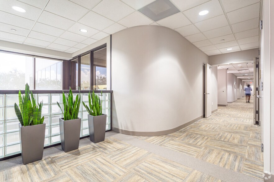 More Photos Of 14361 Commerce Way, Miami Lakes Office For Lease