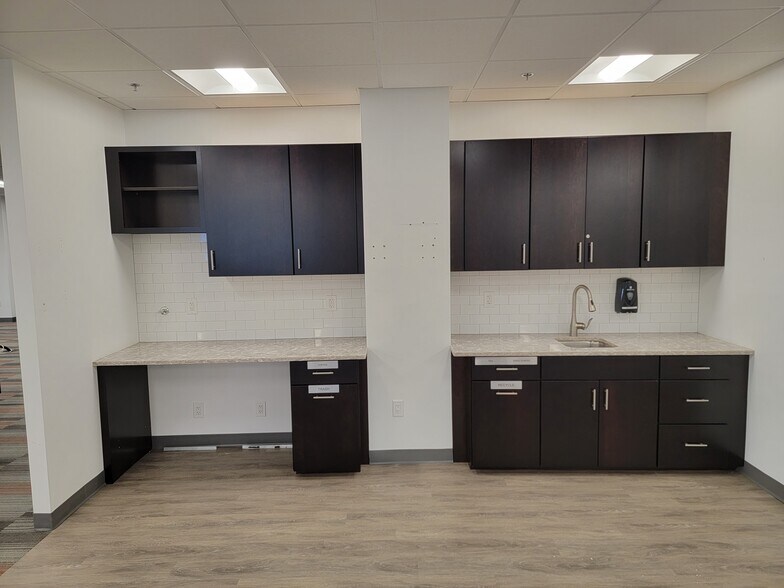 More Photos Of 399 Hoes Ln, Piscataway Office For Lease