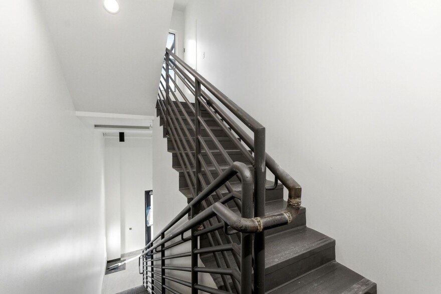 More Photos Of Phase One Unit #6, 1922 US-40 Hwy, Heber City Light Distribution For Sale