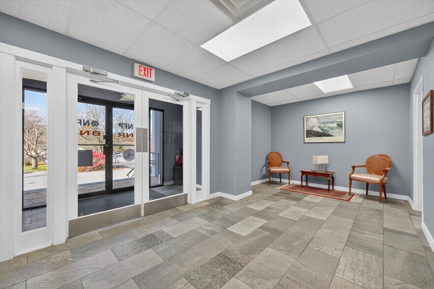 More Photos Of 515-527 Route 22, Pawling Loft Creative Space For Lease