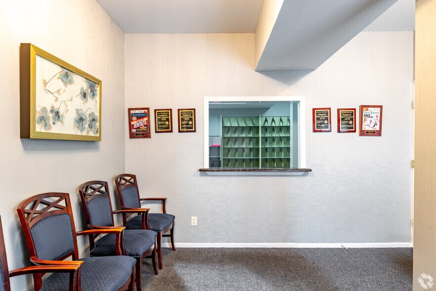 More Photos Of 430 Bridge Plaza Dr, Manalapan Township Medical For Sale