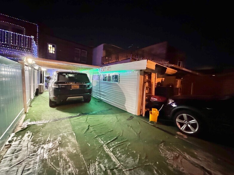 More Photos Of 91-08 Sutter Ave, Ozone Park Storefront Retail Residential For Sale