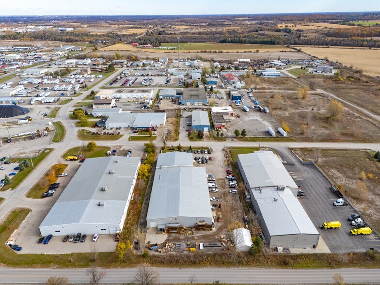 More Photos Of 306 Darrell Dr, Ayr Flex For Sale