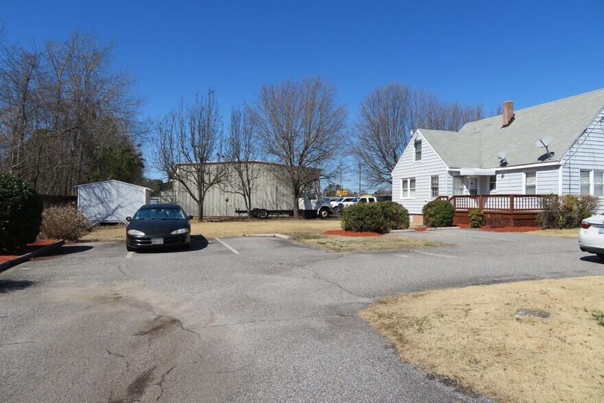 More Photos Of 709 Julian R Allsbrook Hwy, Roanoke Rapids Office For Sale