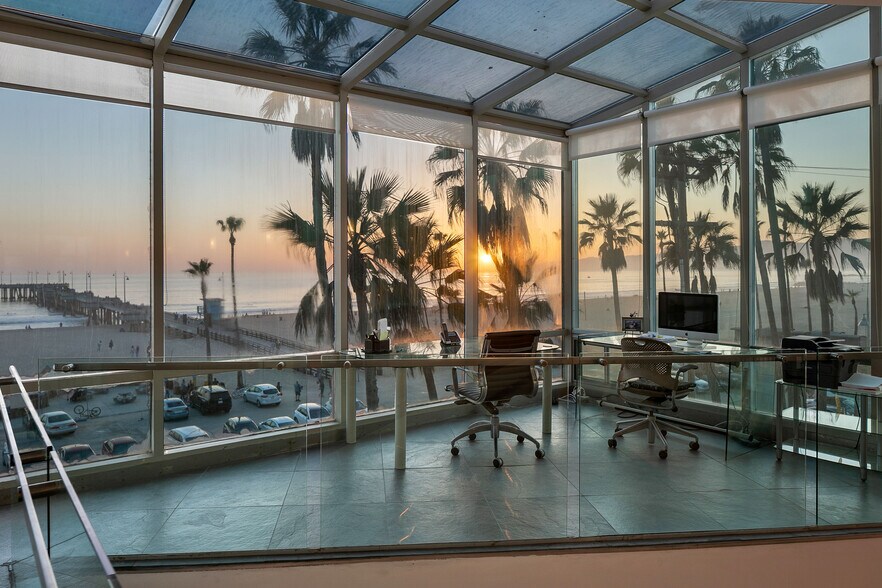 More Photos Of 3111 Ocean Front Walk, Marina Del Rey Apartments For Sale
