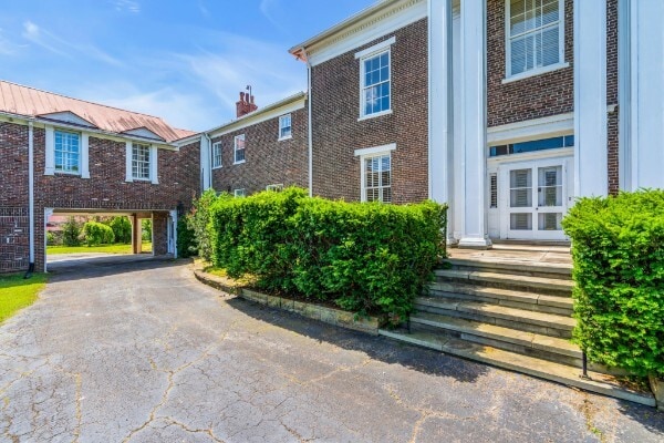 More Photos Of 1112 Franklin Rd, Brentwood Specialty For Sale