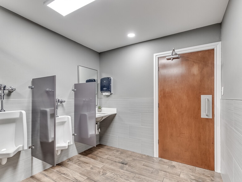 More Photos Of 4001 N Kickapoo Ave, Shawnee Religious Facility For Sale