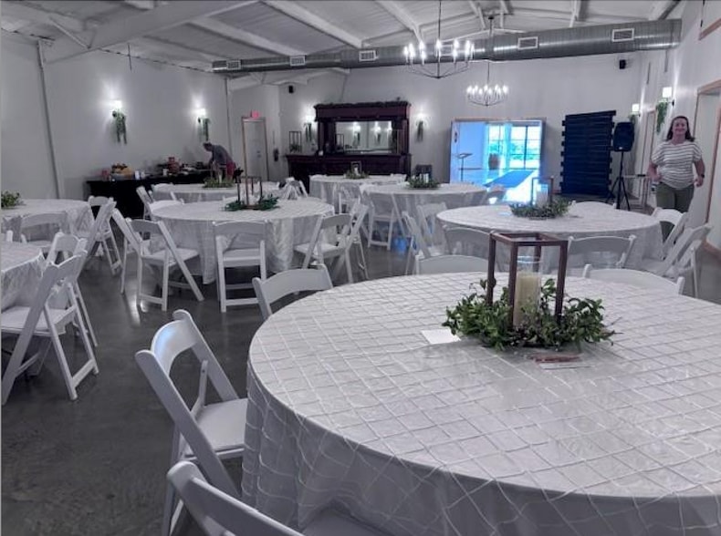 More Photos Of 1212 Packing House rd, Graham Flex For Sale