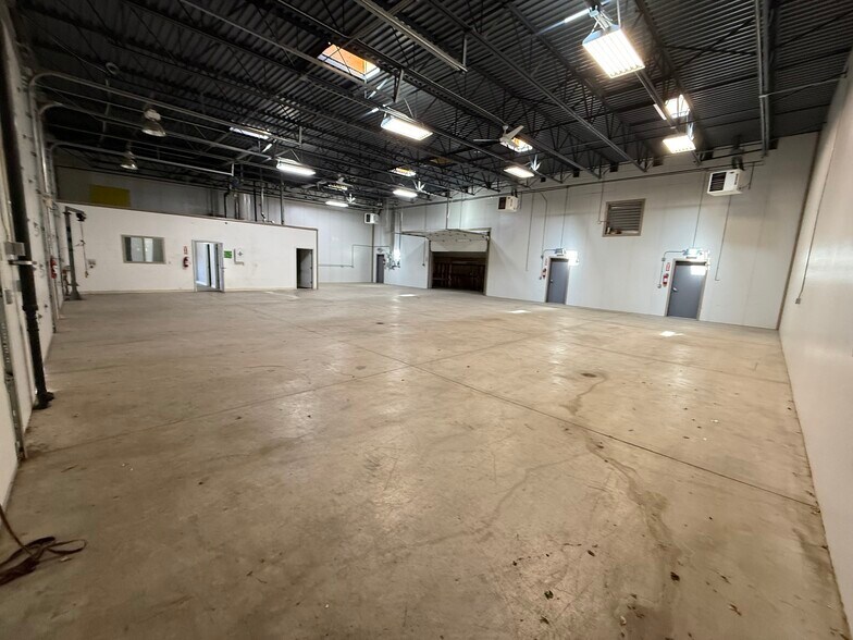 More Photos Of 1985 W Iliff Ave, Englewood Warehouse For Lease