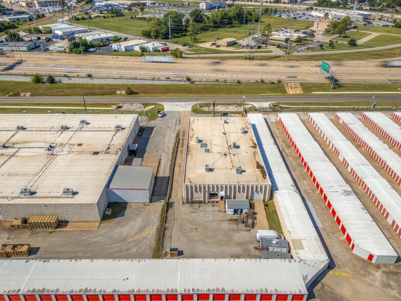 More Photos Of 6580 E Skelly Dr, Tulsa Manufacturing For Sale