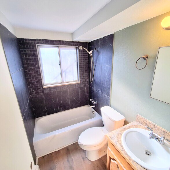More Photos Of 1065 Magnolia St, Colorado Springs Apartments For Sale