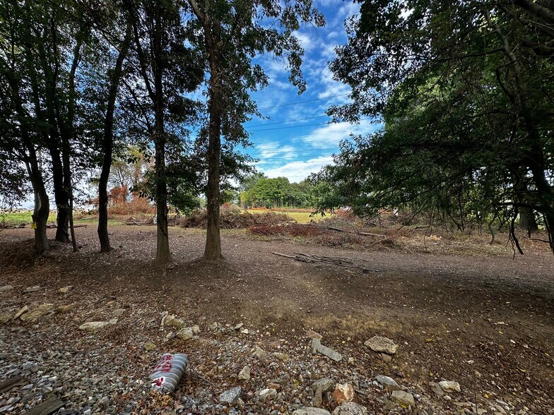 More Photos Of 651 Lincoln St, Oxford Land For Sale