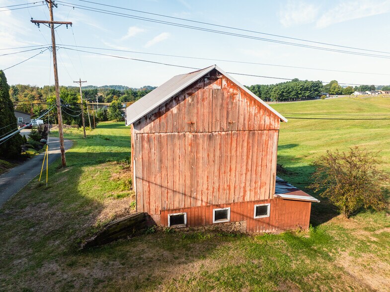 More Photos Of West Main Street, Sugarcreek Land For Sale