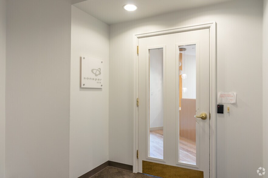More Photos Of 510-530 Walnut St, Philadelphia Office For Lease