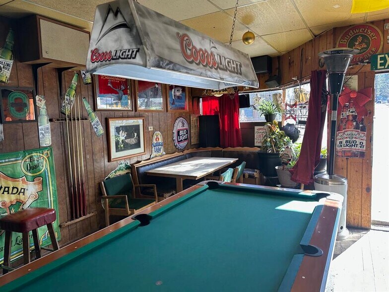 More Photos Of 190 Commercial St, Portola Bar For Sale