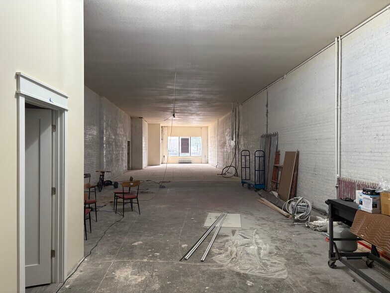 More Photos Of 1549 University Ave W, Saint Paul Office For Lease