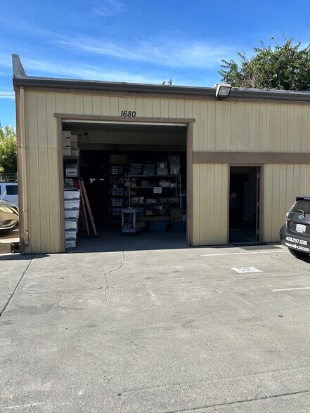 More Photos Of 1680-1688 Pomona Ave, San Jose Manufacturing For Sale