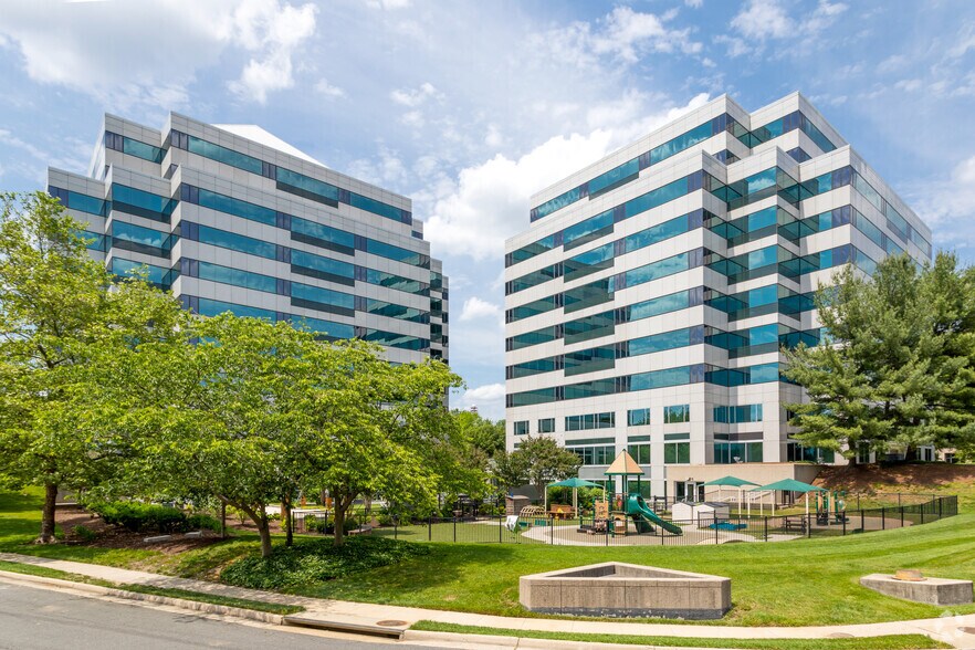 More Photos Of 1919-1921 Gallows Rd, Vienna Unknown For Sale