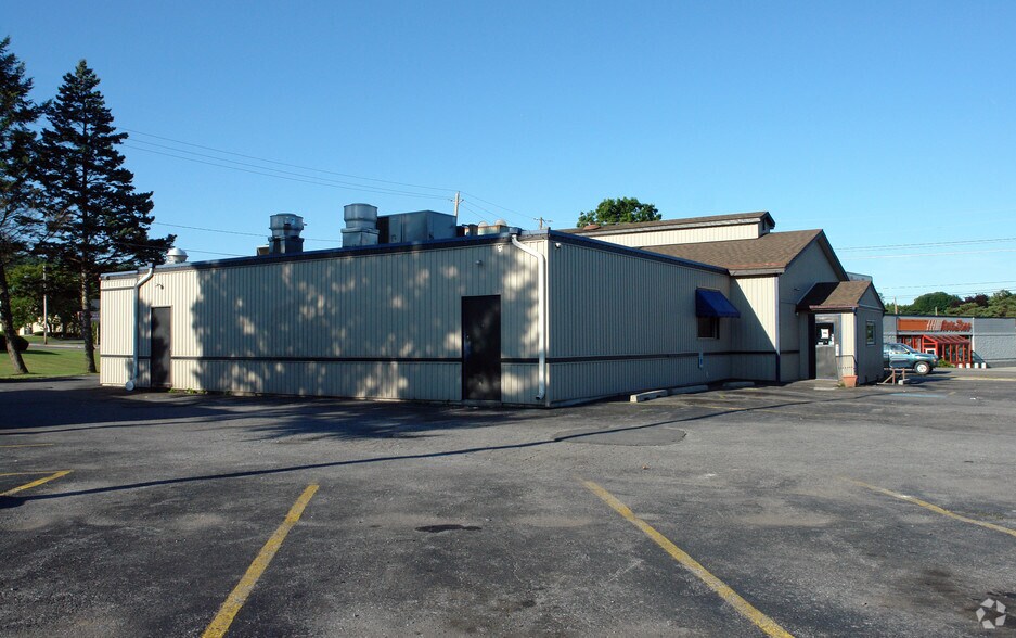 More Photos Of 1869 S 4th St, Allentown Restaurant For Sale