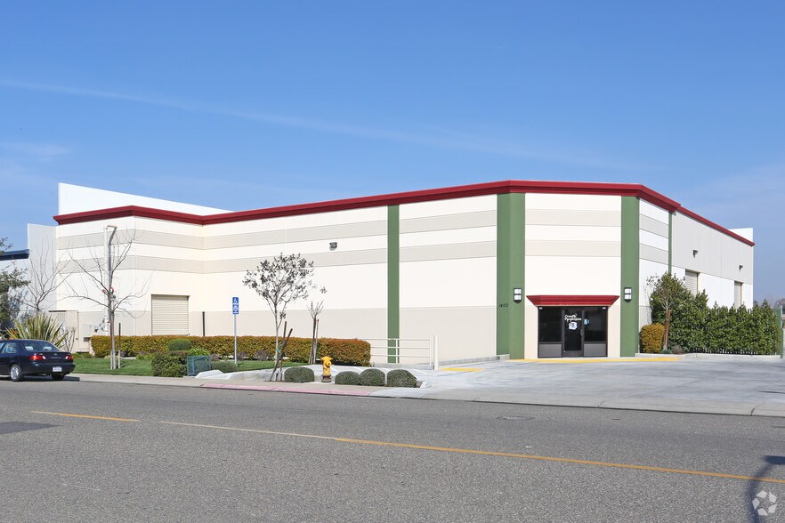 Primary Photo Of 1400 Venture Ln, Turlock Warehouse For Lease