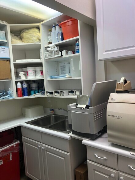 More Photos Of 378-386 Perkins St, Sonoma Medical For Sale